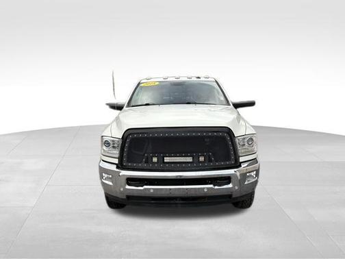 2018 RAM 3500 Laramie Crew Cab 4x4 8' Box
