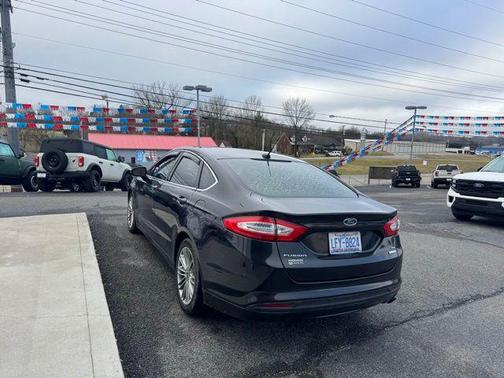 2014 Ford Fusion SE