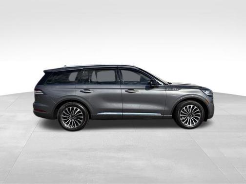 2022 Lincoln Aviator Reserve AWD