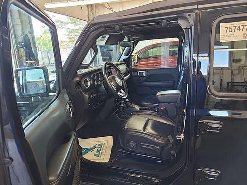 Black Clearcoat 2022 Jeep Wrangler Unlimited 4xe Sahara