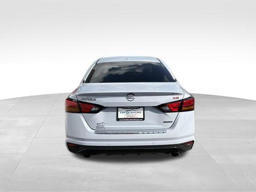 2023 Nissan Altima SR VC-Turbo FWD