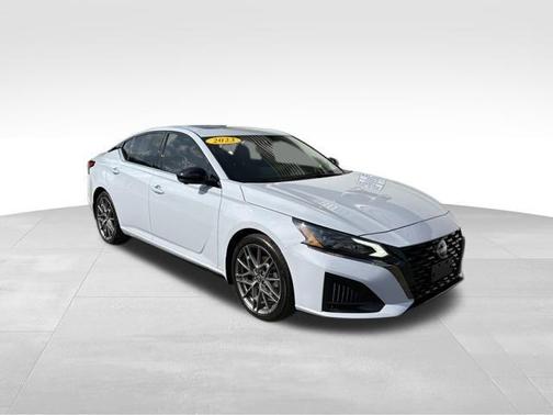 2023 Nissan Altima SR VC-Turbo FWD