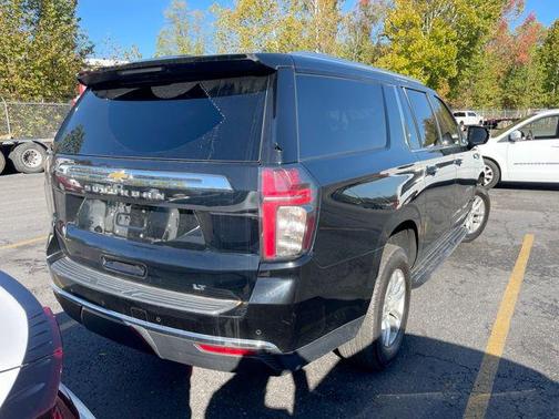2023 Chevrolet Suburban LT