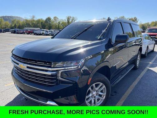 2023 Chevrolet Suburban LT