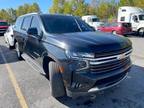 2023 Chevrolet Suburban LT