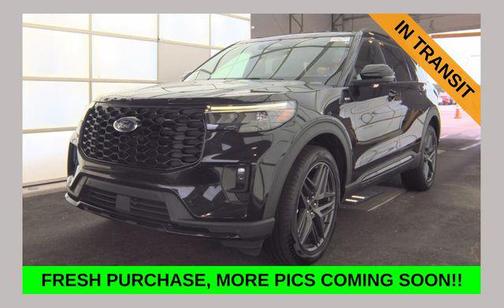 Black Metallic 2025 Ford Explorer ST-Line