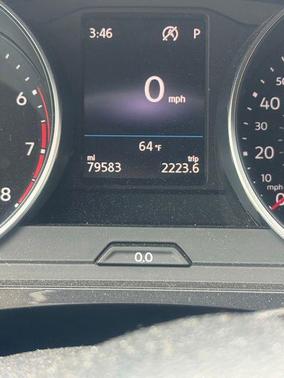 Platinum Gray Metallic 2020 Volkswagen Tiguan 2.0T SE R-Line Black