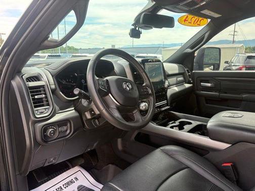 Diamond Black Crystal Pearlcoat 2024 RAM 2500 Power Wagon