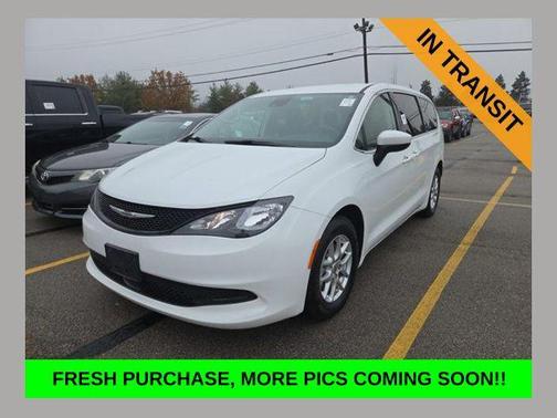 2023 Chrysler Voyager LX