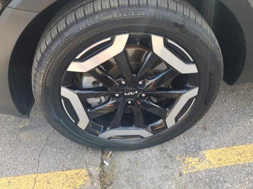 Ebony Black 2023 Kia Telluride EX