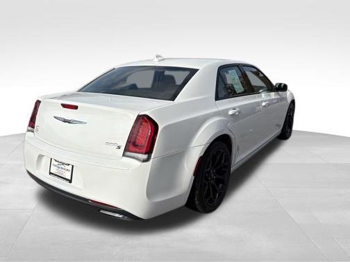 2020 Chrysler 300 S