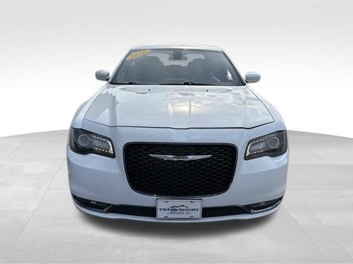 2020 Chrysler 300 S