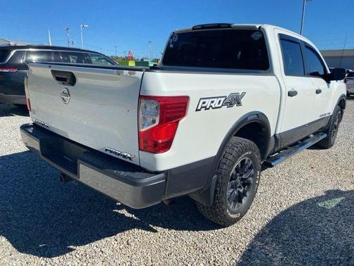 2018 Nissan Titan PRO-4X
