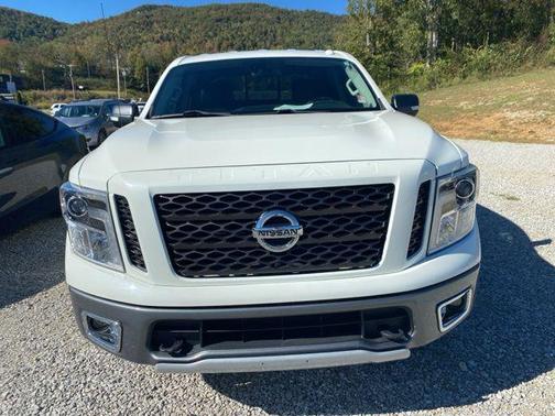 2018 Nissan Titan PRO-4X