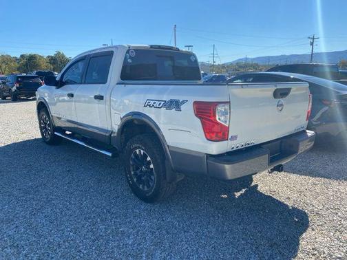 2018 Nissan Titan PRO-4X