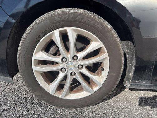 Mosaic Black Metallic 2016 Chevrolet Malibu 1LT