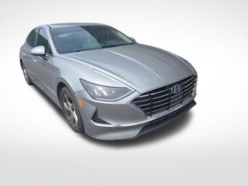 Shimmering Silver Pearl 2020 Hyundai SONATA SE