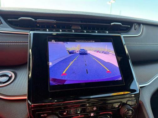 Velvet Red Pearlcoat 2025 Jeep Grand Cherokee Altitude