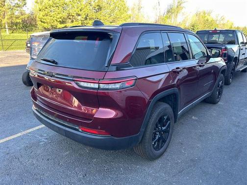 2025 Jeep Grand Cherokee Altitude