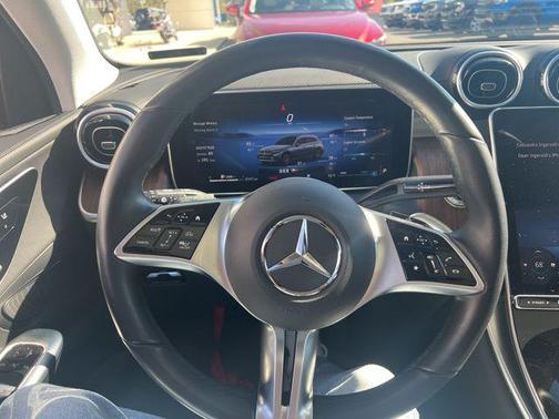 2023 Mercedes-Benz GLC 300 4MATIC