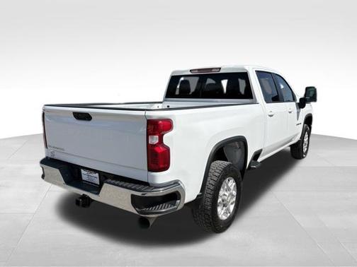 Summit White 2024 Chevrolet Silverado 2500 LT