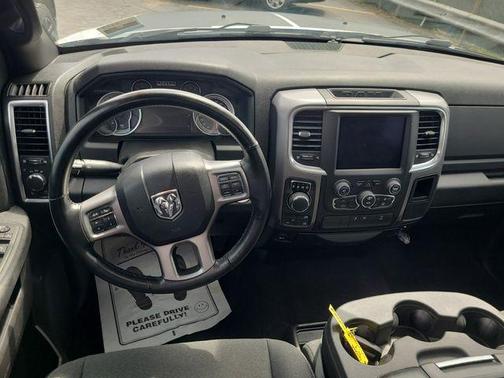 Bright White Clearcoat 2022 RAM 1500 Classic SLT