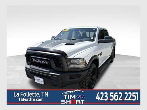 Bright White Clearcoat 2022 RAM 1500 Classic SLT