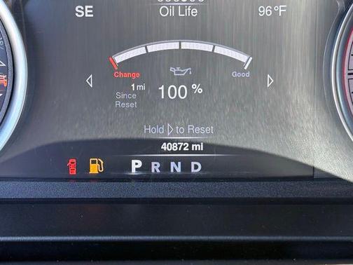 Bright White Clearcoat 2022 RAM 1500 Classic SLT
