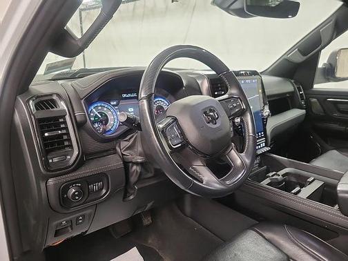 Bright White Clearcoat 2022 RAM 1500 Limited
