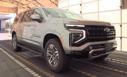 2025 Chevrolet Suburban 4WD Z71