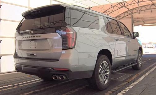 2025 Chevrolet Suburban 4WD Z71