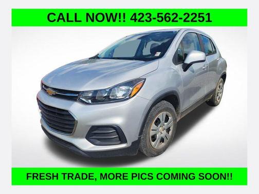 Silver Ice Metallic 2019 Chevrolet Trax LS