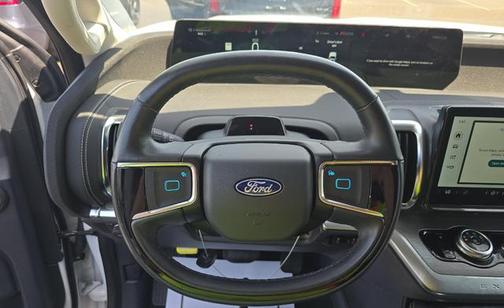 Oxford White 2025 Ford Expedition Max Platinum