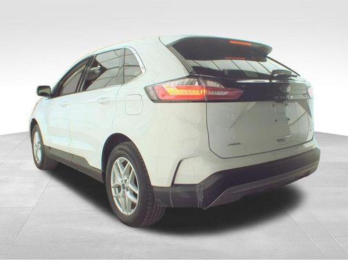 Oxford White 2022 Ford Edge SEL