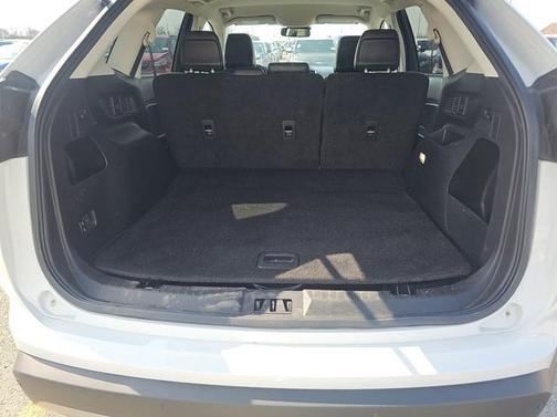 Oxford White 2022 Ford Edge SEL