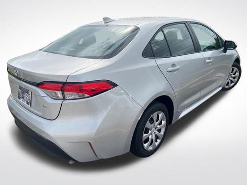 Classic Silver Metallic 2024 Toyota Corolla LE