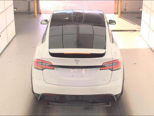 2022 Tesla Model X Plaid Tri Motor All-Wheel Drive