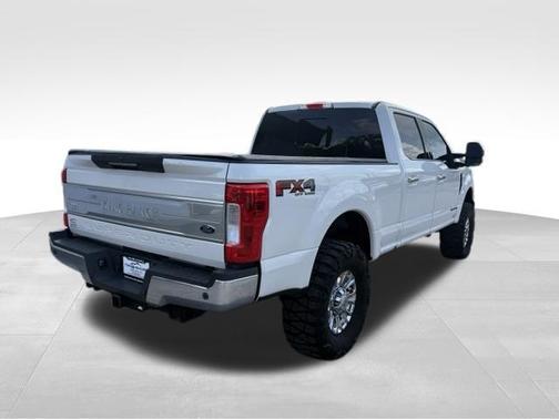 White Platinum 2018 Ford F-250 King Ranch