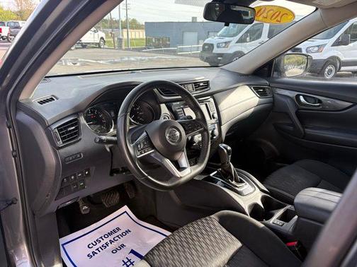 Gun Metallic 2020 Nissan Rogue SV