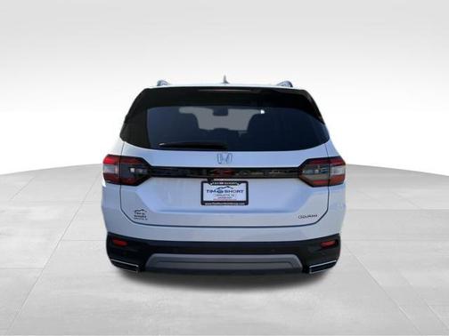 2023 Honda Pilot Touring 8-Passenger