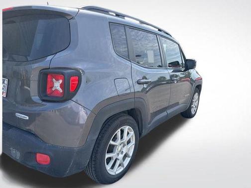 Granite Crystal Metallic Clearcoat 2018 Jeep Renegade Latitude