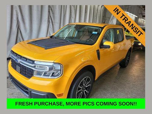 Cyber Orange Tricoat Metallic 2022 Ford Maverick Lariat