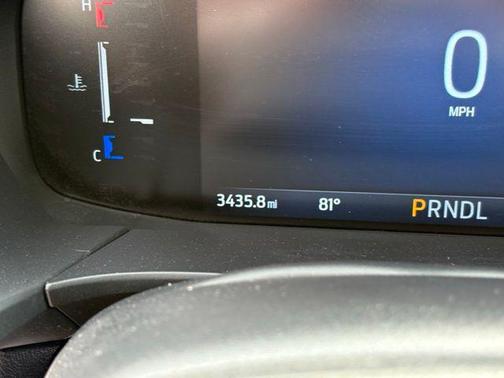 Space Silver Metallic 2025 Ford Escape Active