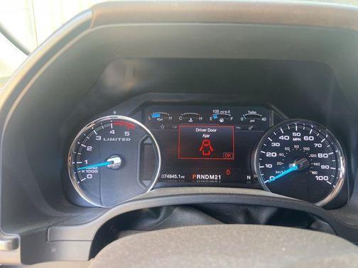 White Platinum 2019 Ford F-250 Limited