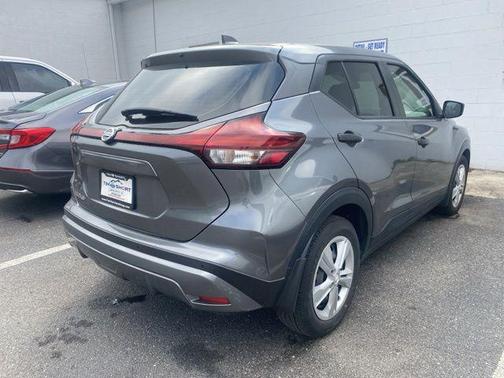 2021 Nissan Kicks S