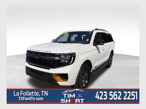 Star White Metallic Tri-Coat 2025 Ford Expedition Tremor