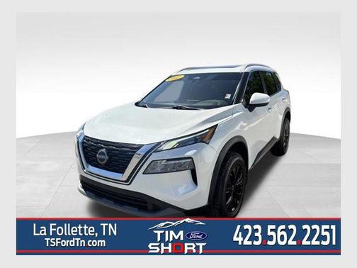 Pearl White Tricoat 2023 Nissan Rogue SV