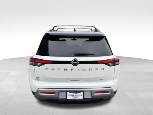 2024 Nissan Pathfinder SL FWD