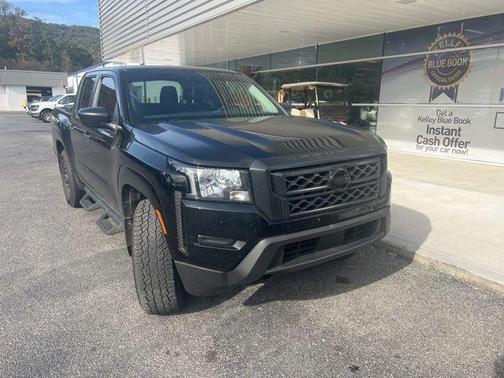 2022 Nissan Frontier S