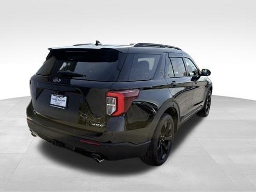 Agate Black Metallic 2023 Ford Explorer ST-Line